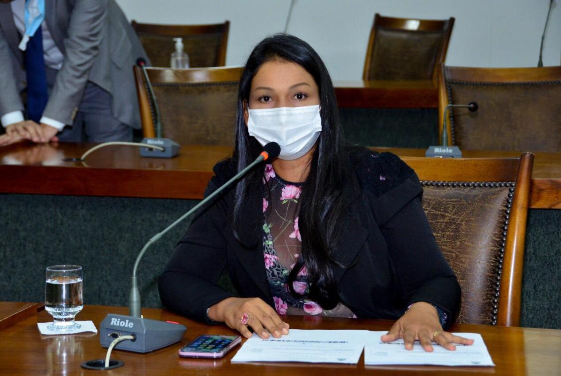 Vanda Monteiro requer implantação de Delegacia Especializada contra Crimes de Racismo