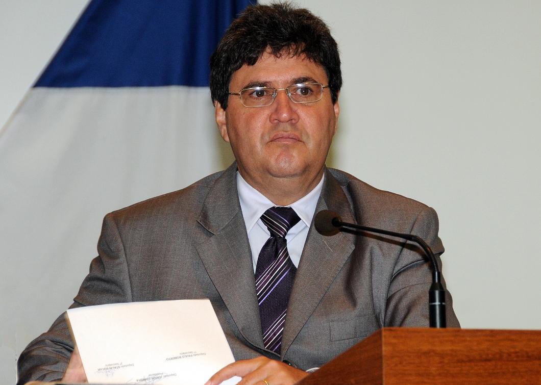Presidente Júnior Coimbra convoca parlamentares
