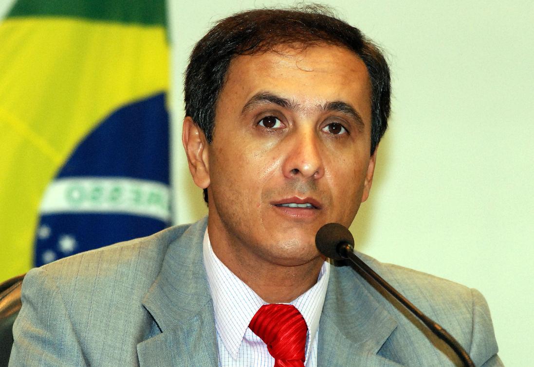 Presidente, deputado Carlos Gaguim