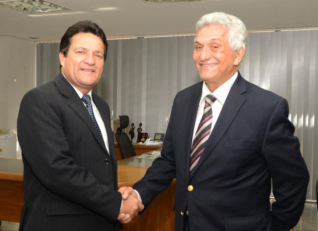 Presidente da AL recebe secretáriio e ex-deputado federal Osvaldo Reis