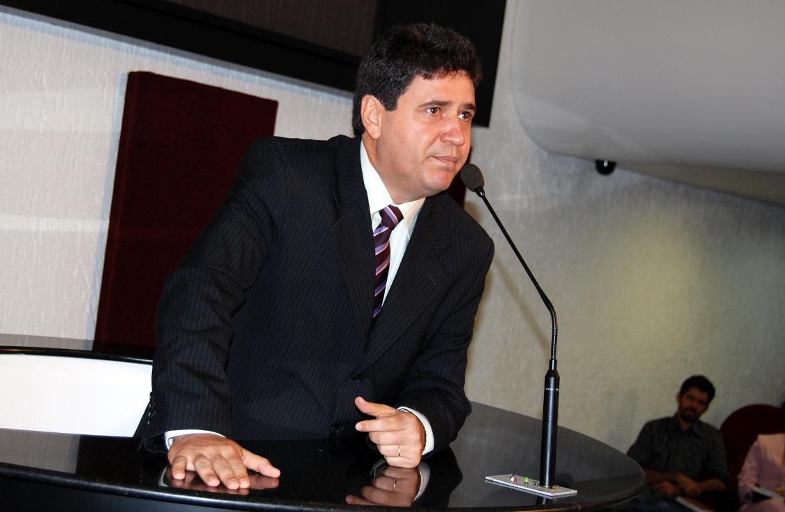 Deputado Júnior Coimbra (PMDB), líder do governo