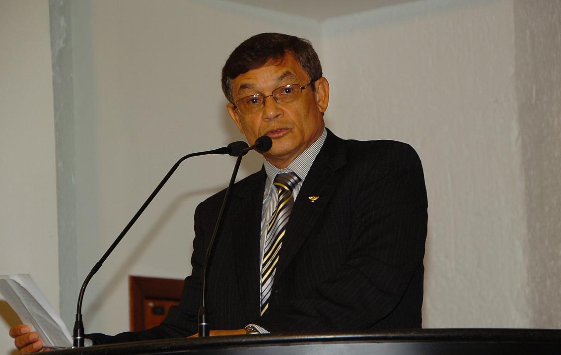 Raimundo Moreira discursa como presidente