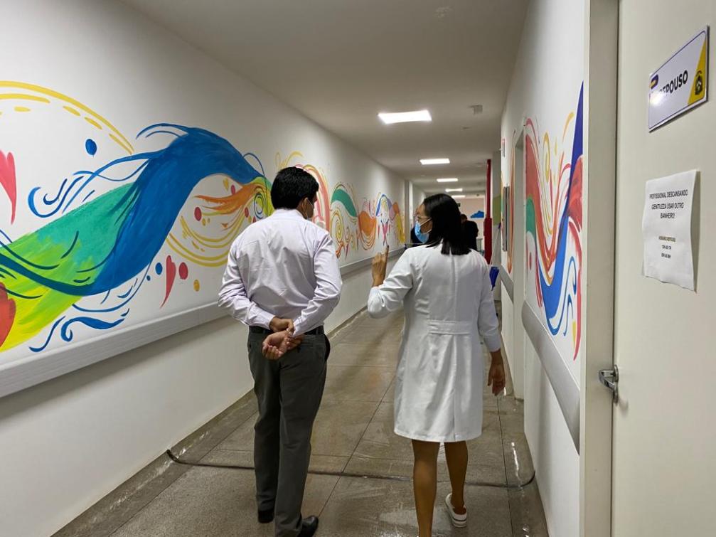Deputado Professor Júnior Geo visita ala pediátrica no Hospital Geral de Palmas