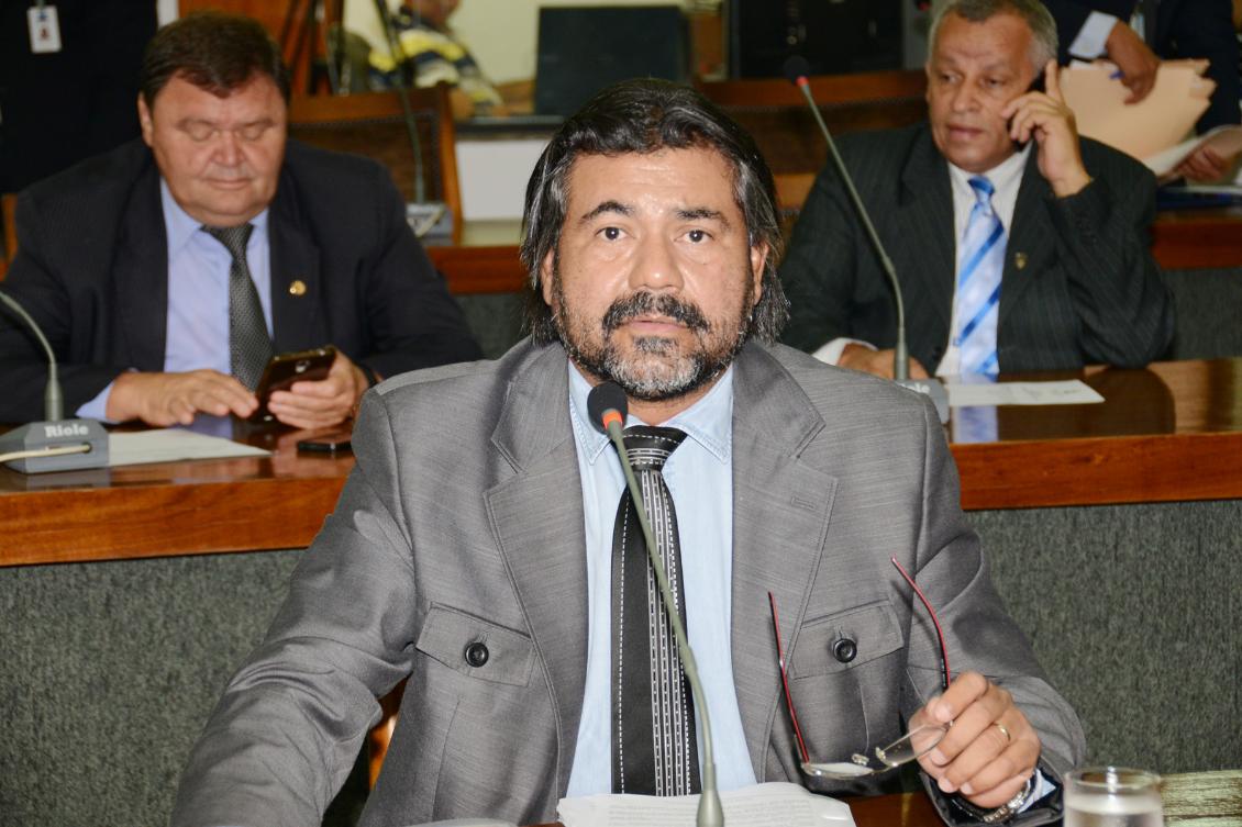 Aragão apresenta novo requerimento na CPI do Igeprev e questiona pesquisas eleitorais