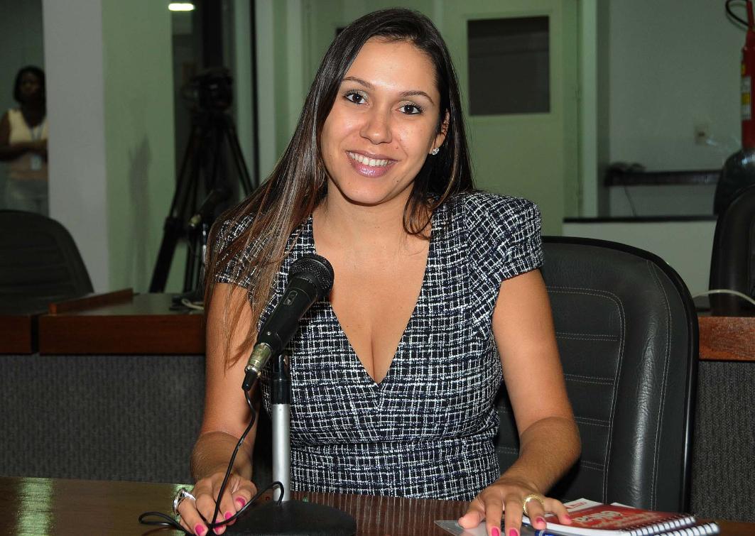 Deputada Luana Ribeiro (PR)