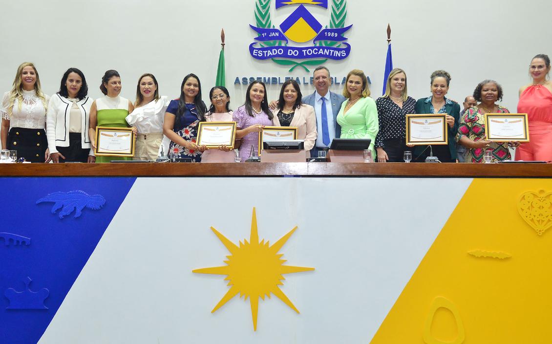 Homenageadas receberam o  Diploma Mulher-Cidadã Guilhermina Ribeiro da Silva
