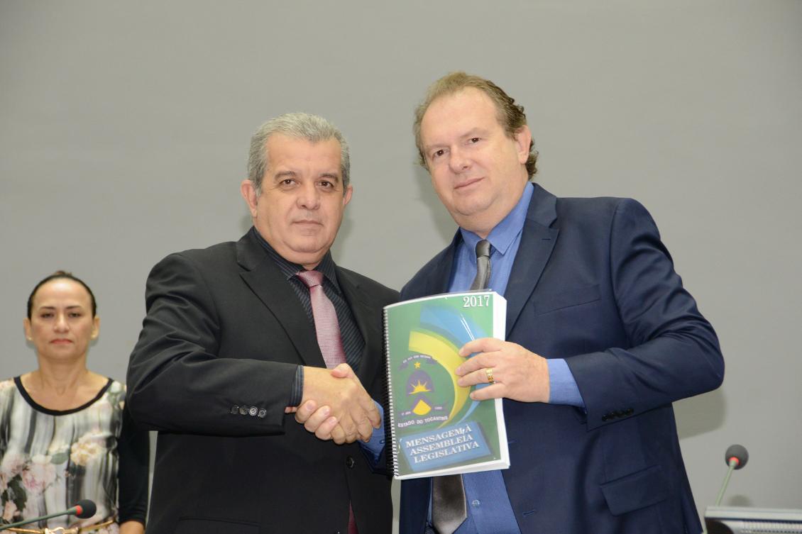 O texto foi apresentado  pelo secretário-chefe da Casa Civil, Télio Leão Ayres