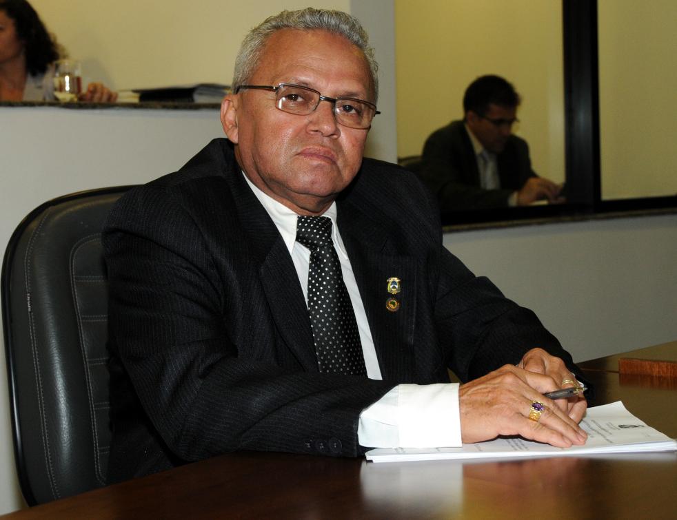 Deputado Pedro Lima (PR)