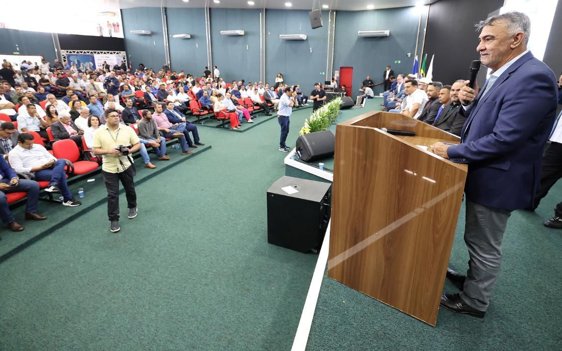 Evento reuniu mais de 400 vereadores e diversas autoridades políticas de todo o Estado