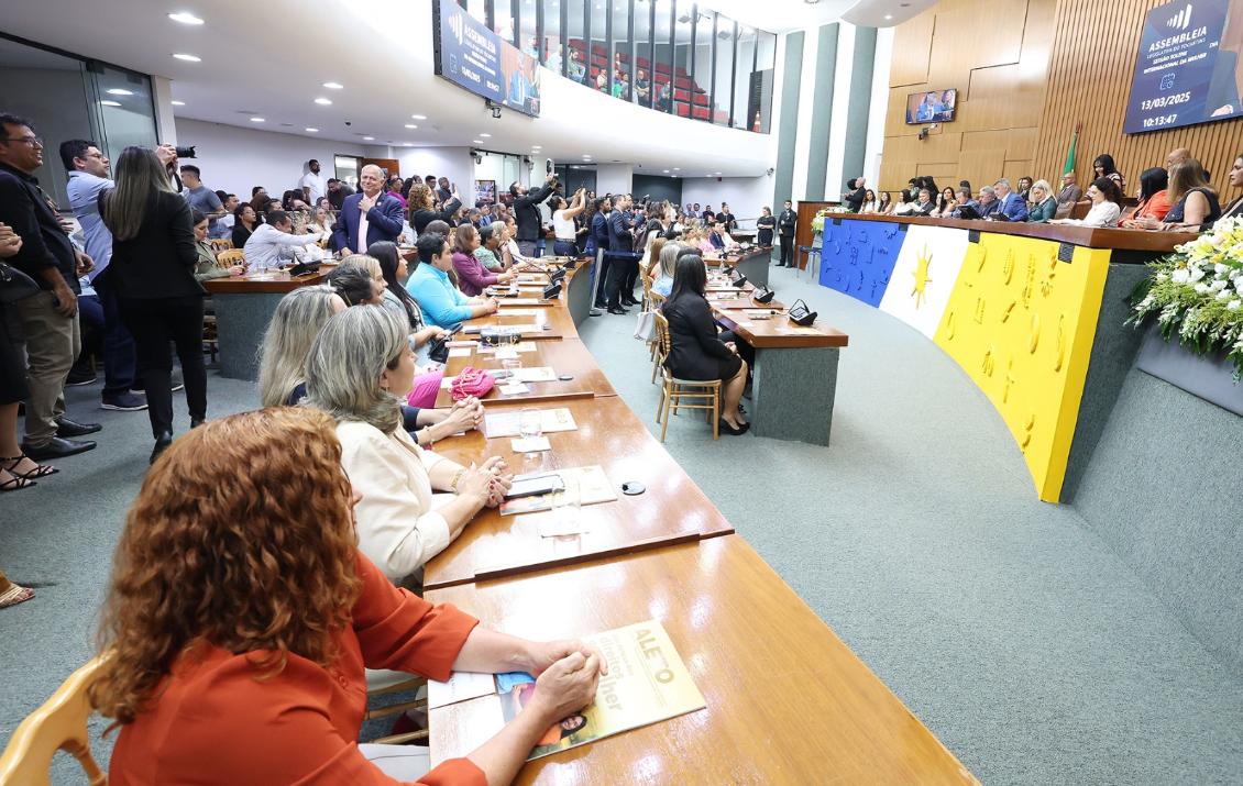 Anúncio foi em sessão solene em homenagem ao Dia Internacional da Mulher