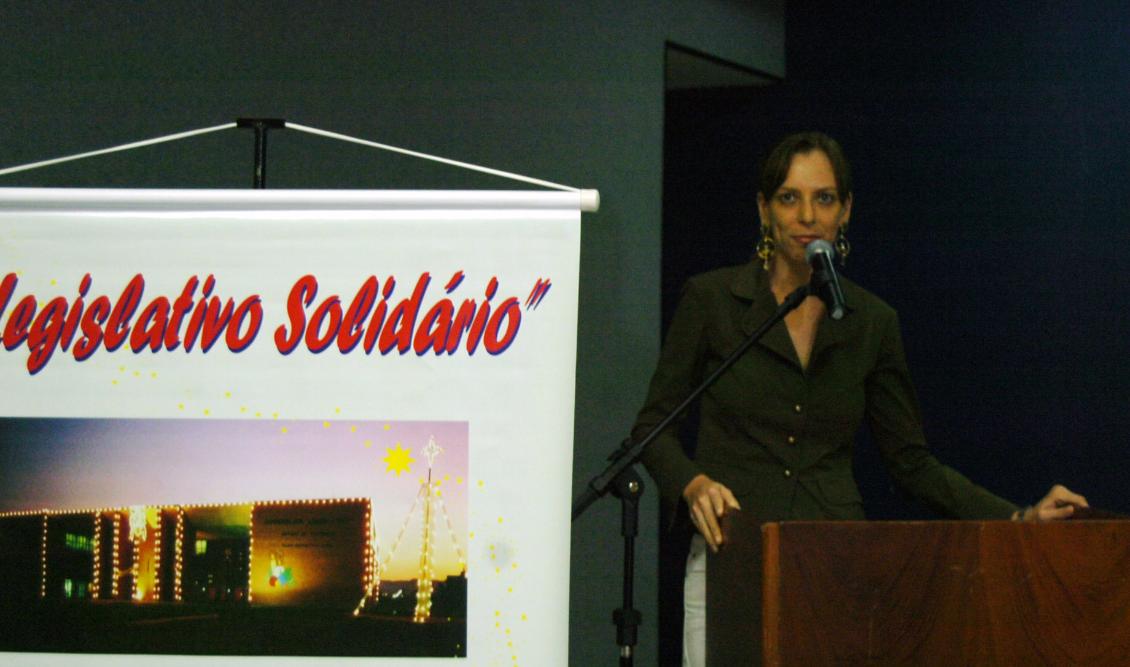 Rose Amorim lança "Legislativo Solidário"