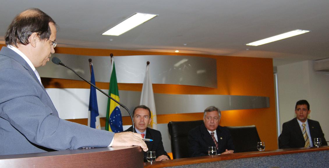 Eli Borges (PMDB) em evento na Câmara Municipal