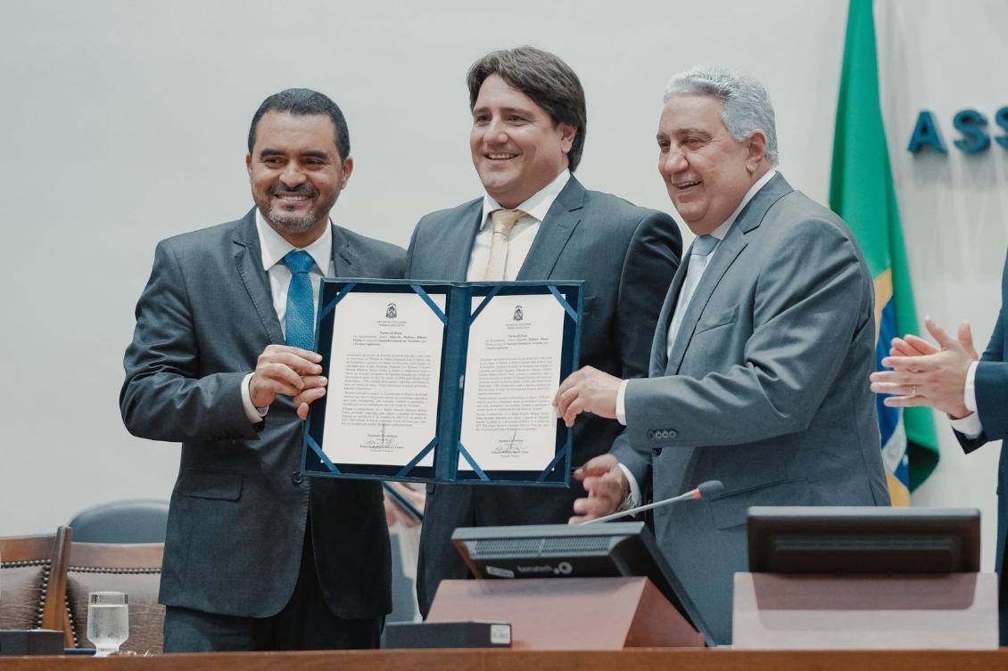 Governador Wanderlei Barbosa, deputado Eduardo Fortes e vice-governador Laurez Moreira