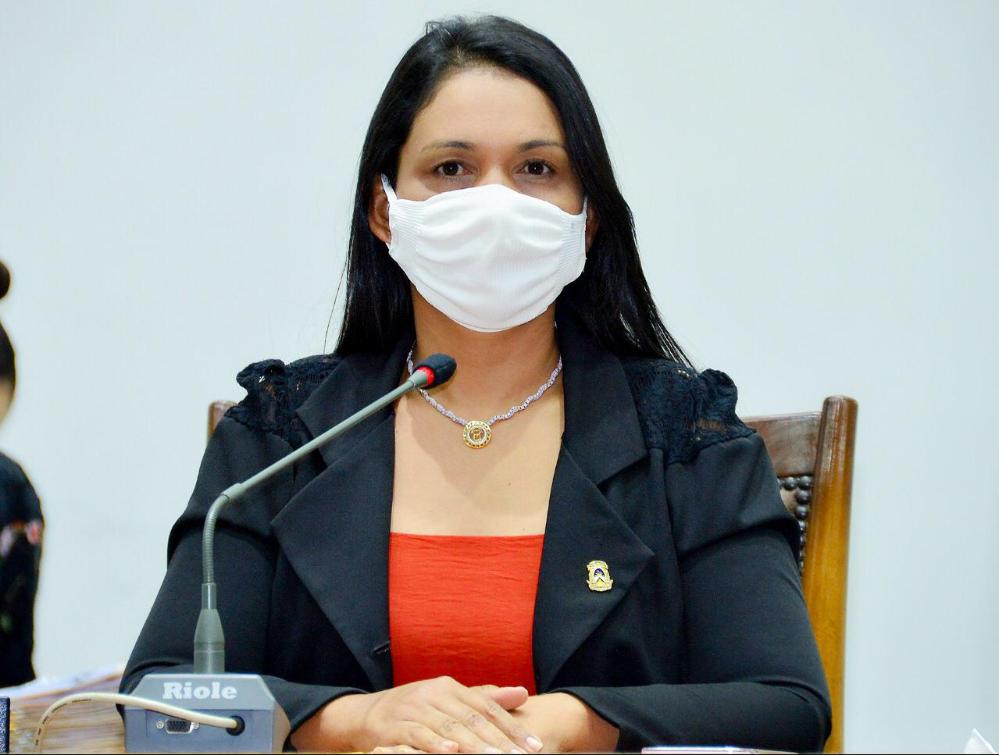 Vanda Monteiro solicita ampliação de convocações dos aprovados no Concurso dos Bombeiros 