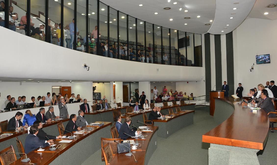 Blocos indicam parlamentares que integrarão comissões permanentes