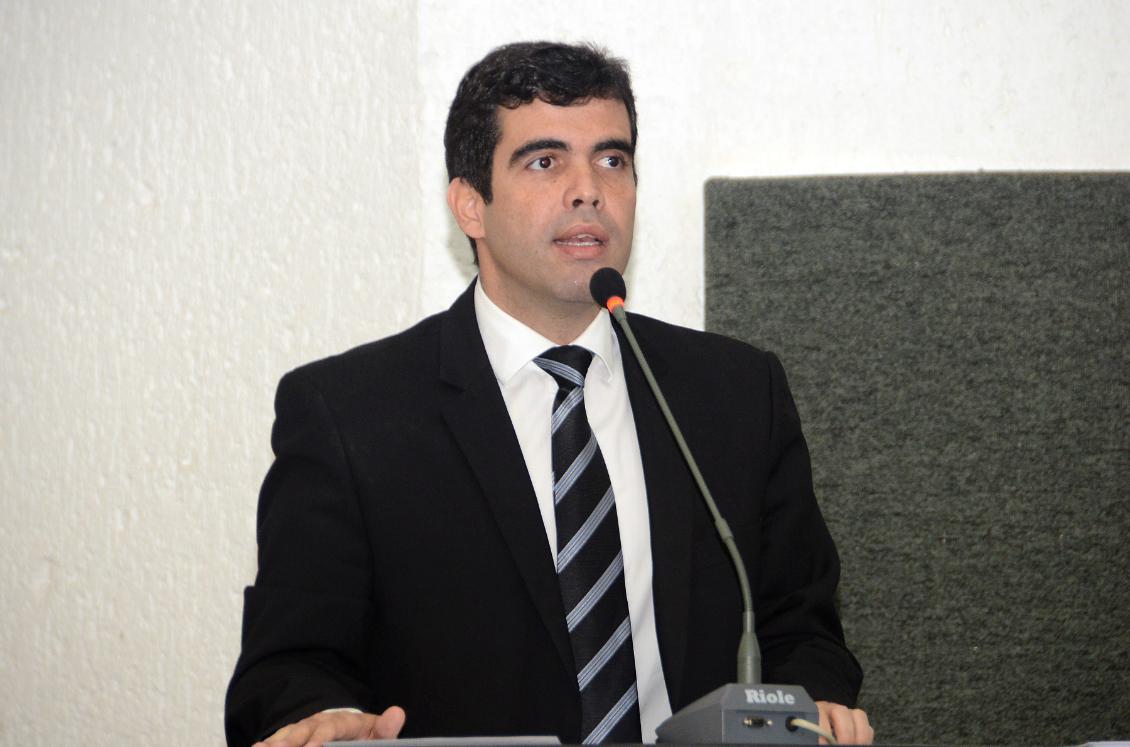 Ricardo Ayres quer estabelecer critérios para incorporação ou desmembramento de territórios