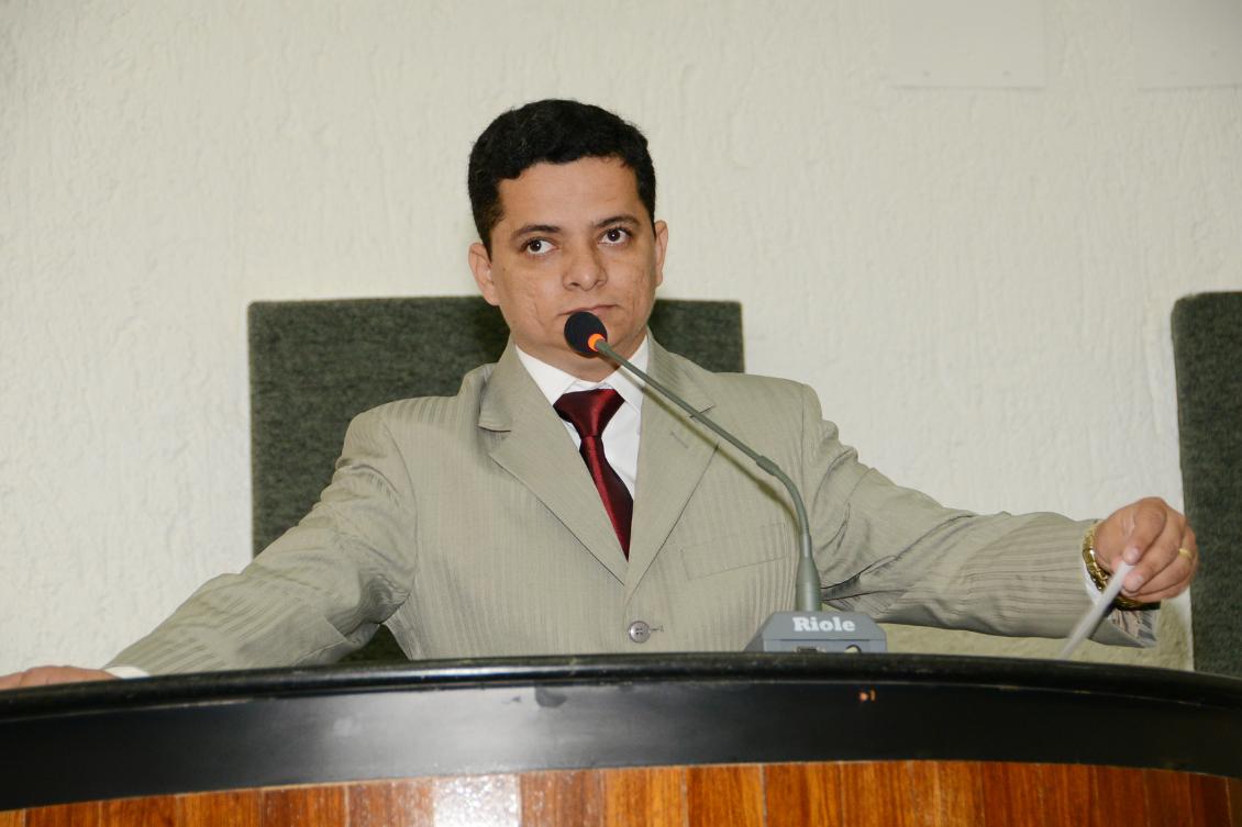 Jorge Frederico critica aumento de IPTU de Araguaína
