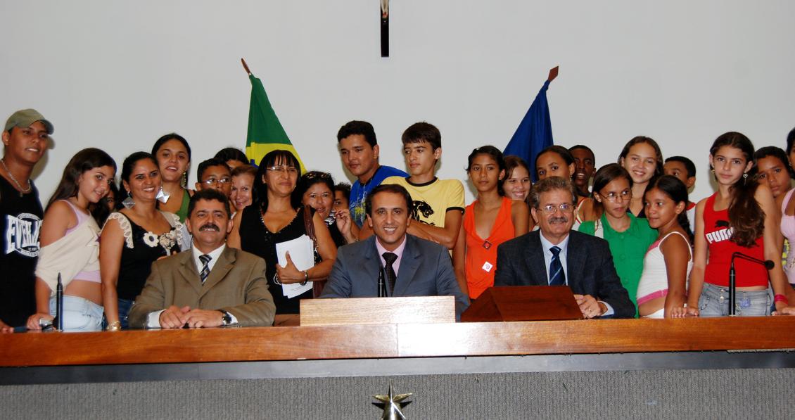 Deputados recebem estudantes de Araguaína