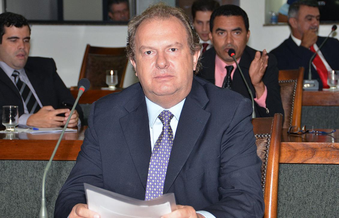 Deputado Carlesse quer regulamentar anúncios de empregos no Tocantins