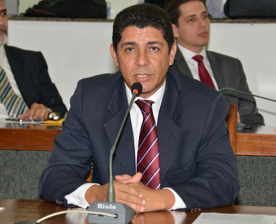Valdemar Júnior quer criar novas frentes parlamentares