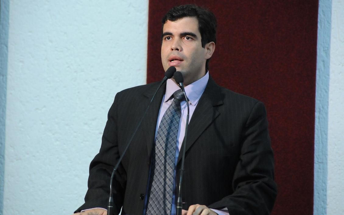 Deputado Ricardo Ayres (PMDB)