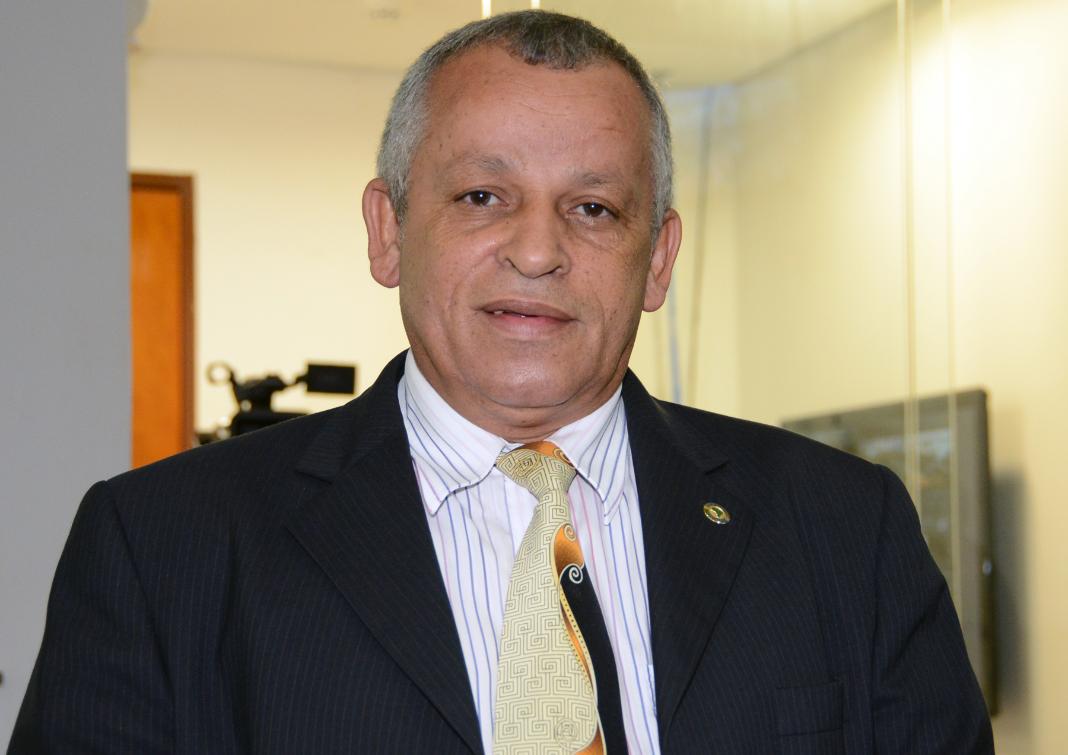 Iderval Silva solicita melhorias para a cidade de Augustinópolis