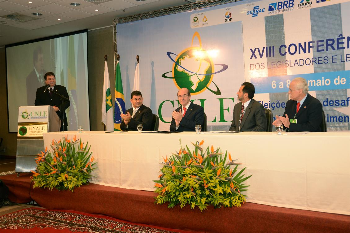 Parlamentares tocantinenses participam da UNALE em Brasília