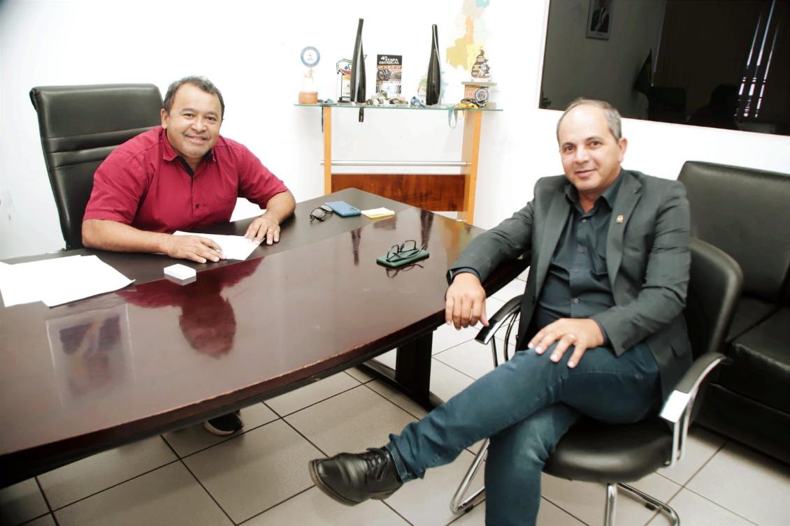 Deputado Wiston Gomes e Secretário Elenil da Penha 