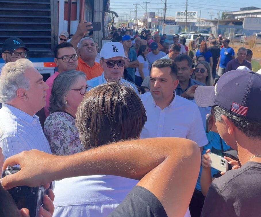 Movimento da população no Trevo da Rua 20